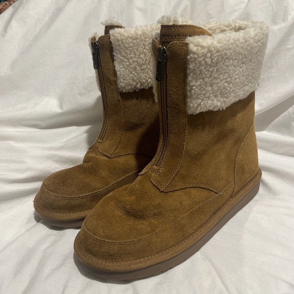 Koolaburra by UGGS kids KOOLA SHORT Fashion Boots - Chestnut, US Size 4 EU36